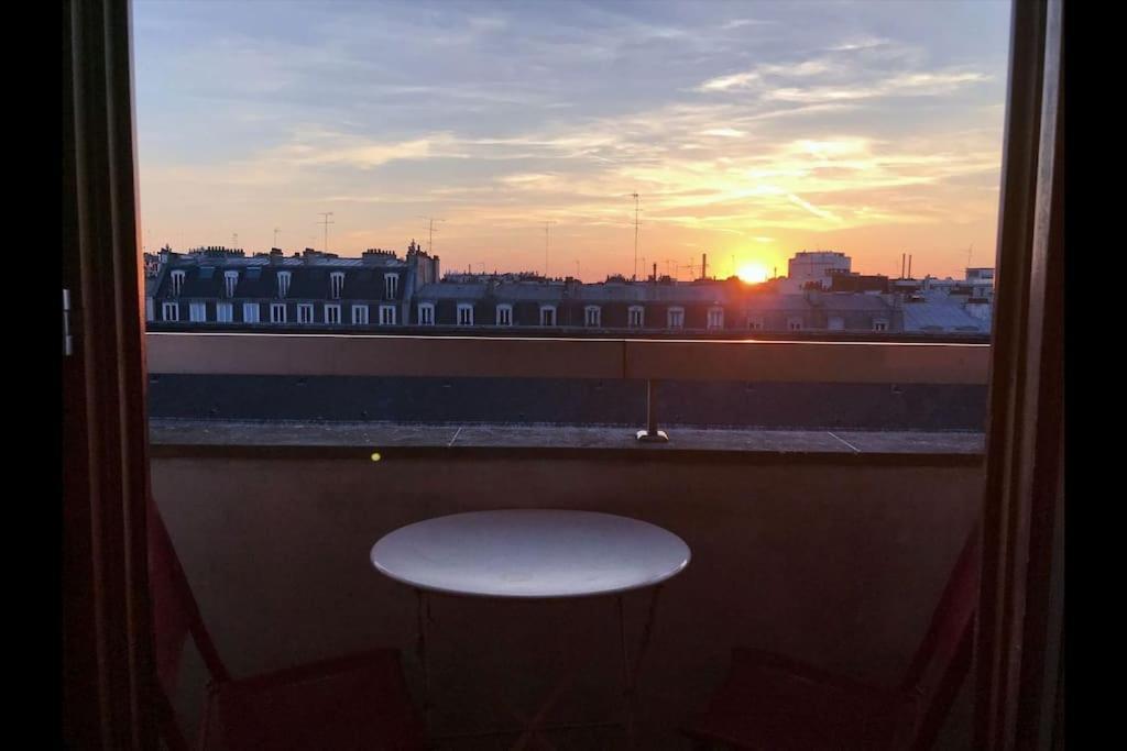 Le Charme De Montmartre A Ciel Ouvert París Exterior foto